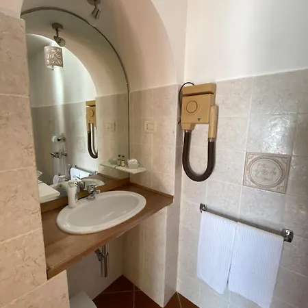 Relais Felciaino 4*